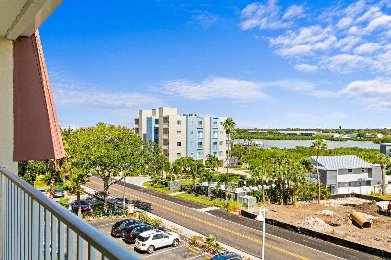 Tropical Paradise Clearwater Beach Exterior photo