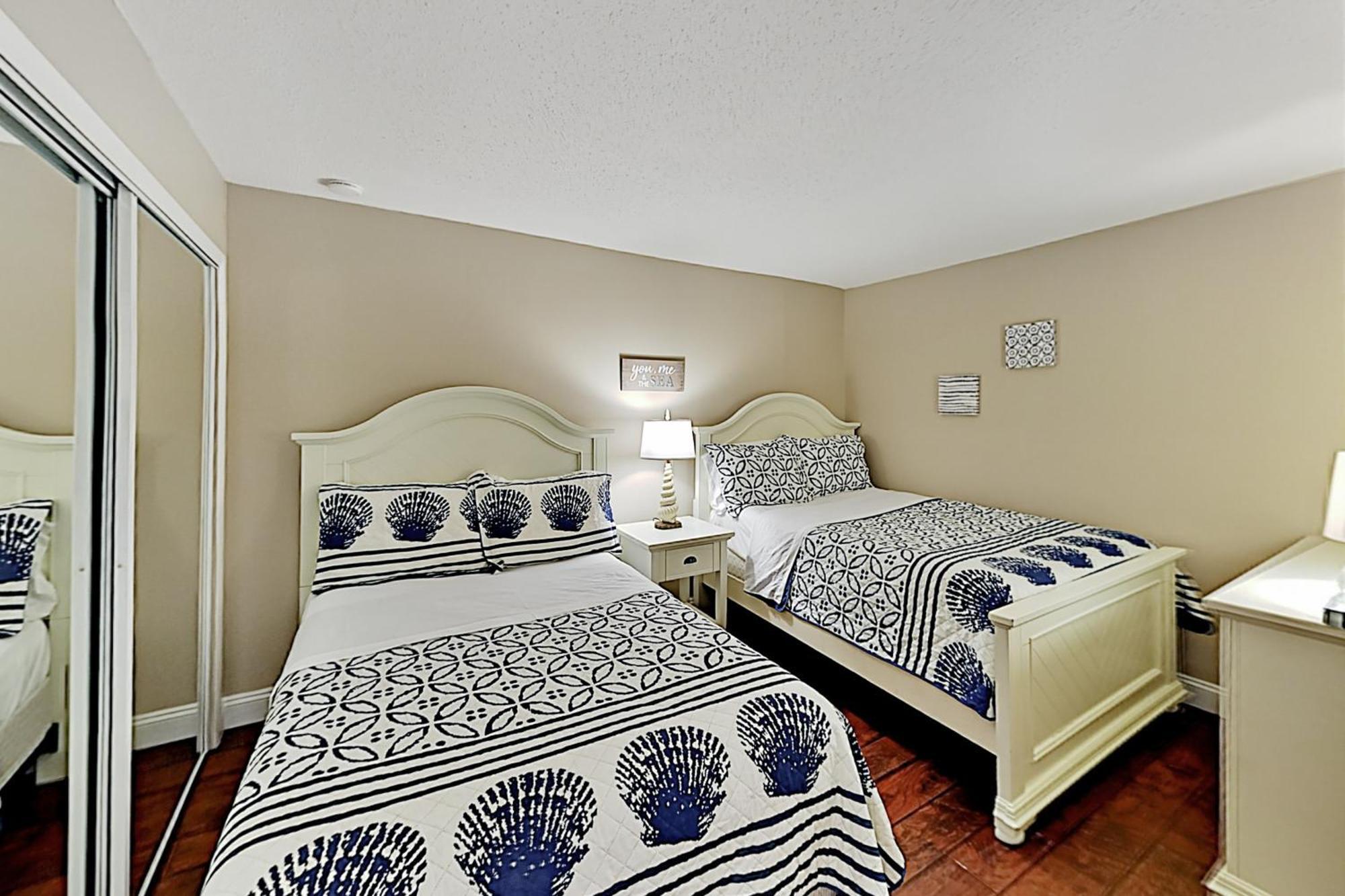 Tropical Paradise Clearwater Beach Room photo